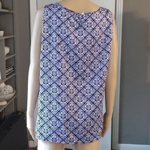 Gap Women's Size Large Royal Blue and White Print Scoop Neck Flowy Tank Top - Picture 2 of 10